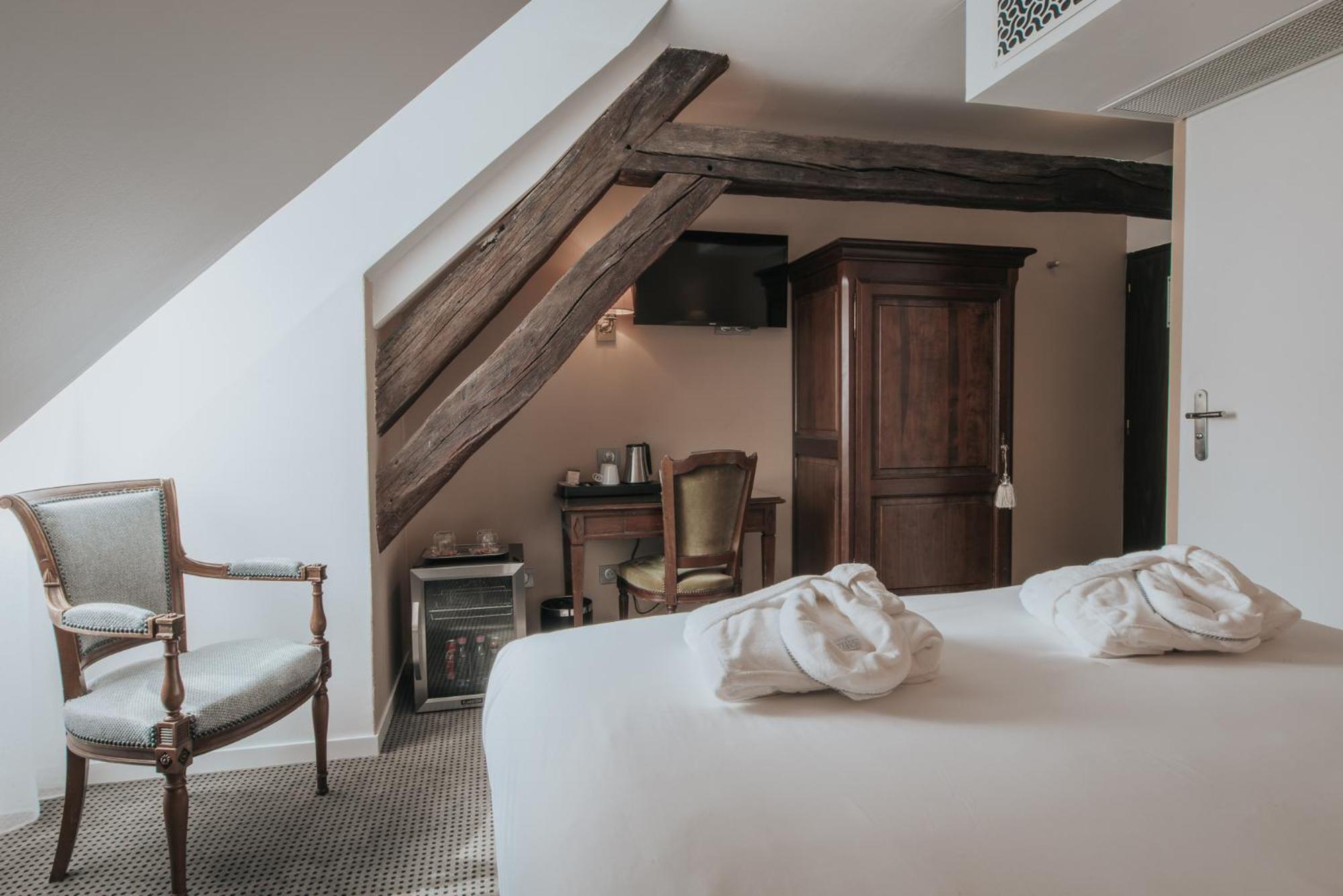 Hotel Henry II Beaune Centre Exterior foto